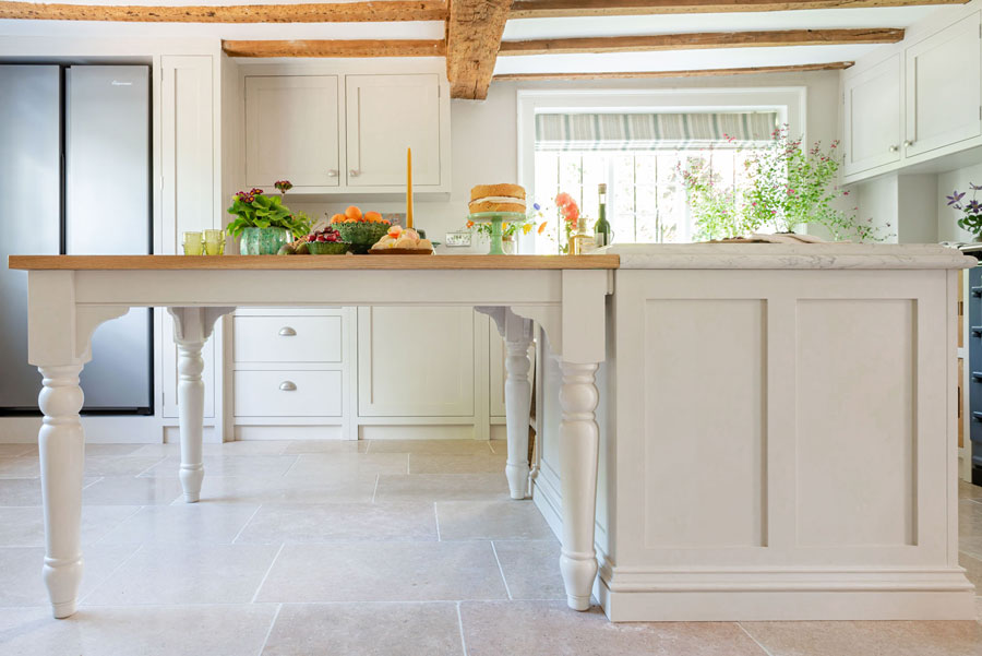 Handmade kitchen for grade 2 listed building near Guildford Surrey