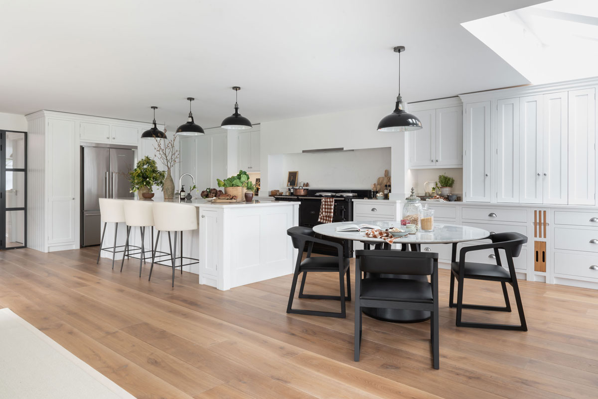 The White House Kitchen by Shere Kitchens - beautiful kitchens handmade in Shere Guildford Surrey