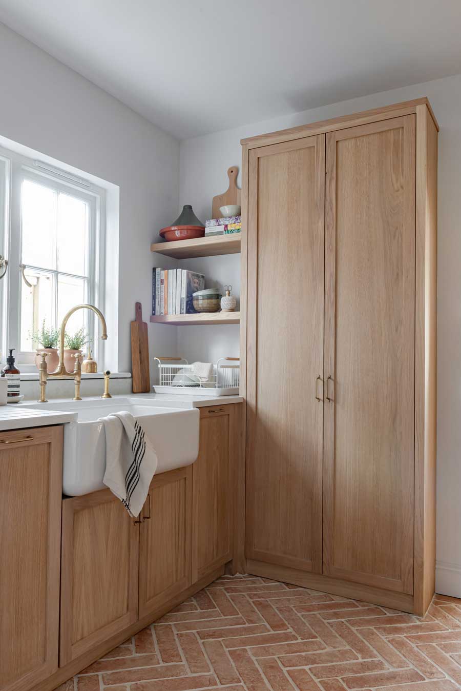 The Arundel Kitchen by Shere Kitchens - beautiful kitchens handmade in Shere Guildford Surrey