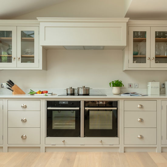 The Hambledon Kitchen - The happy owners of this kitchen describe it as “a beautiful, solid, hand-built kitchen which is everything we imagined it would be and more - stylish with a wow factor all round!