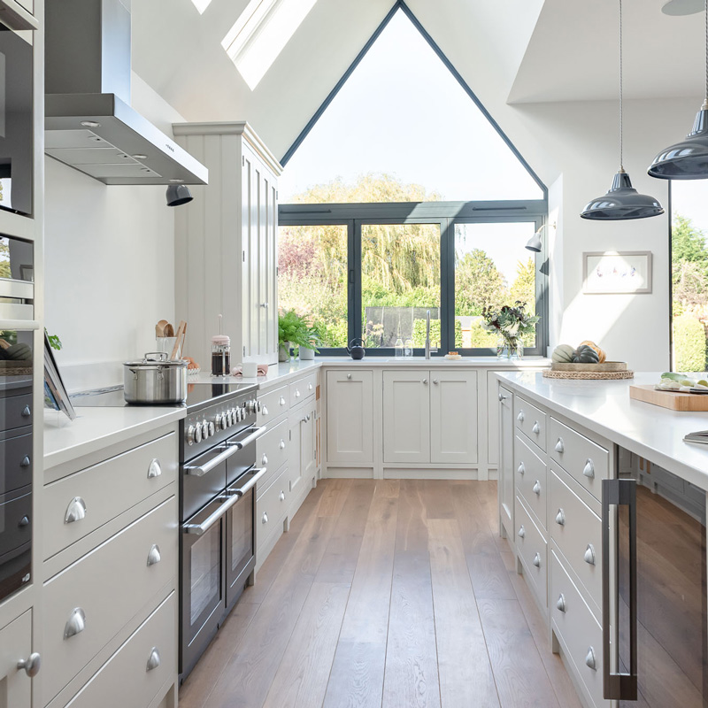 The Ilanga Bespoke Kitchen - Classic yet contemporary, this kitchen has the best of both worlds