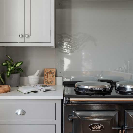 Shere Kitchens - beautiful kitchens handmade in Shere Guildford Surrey