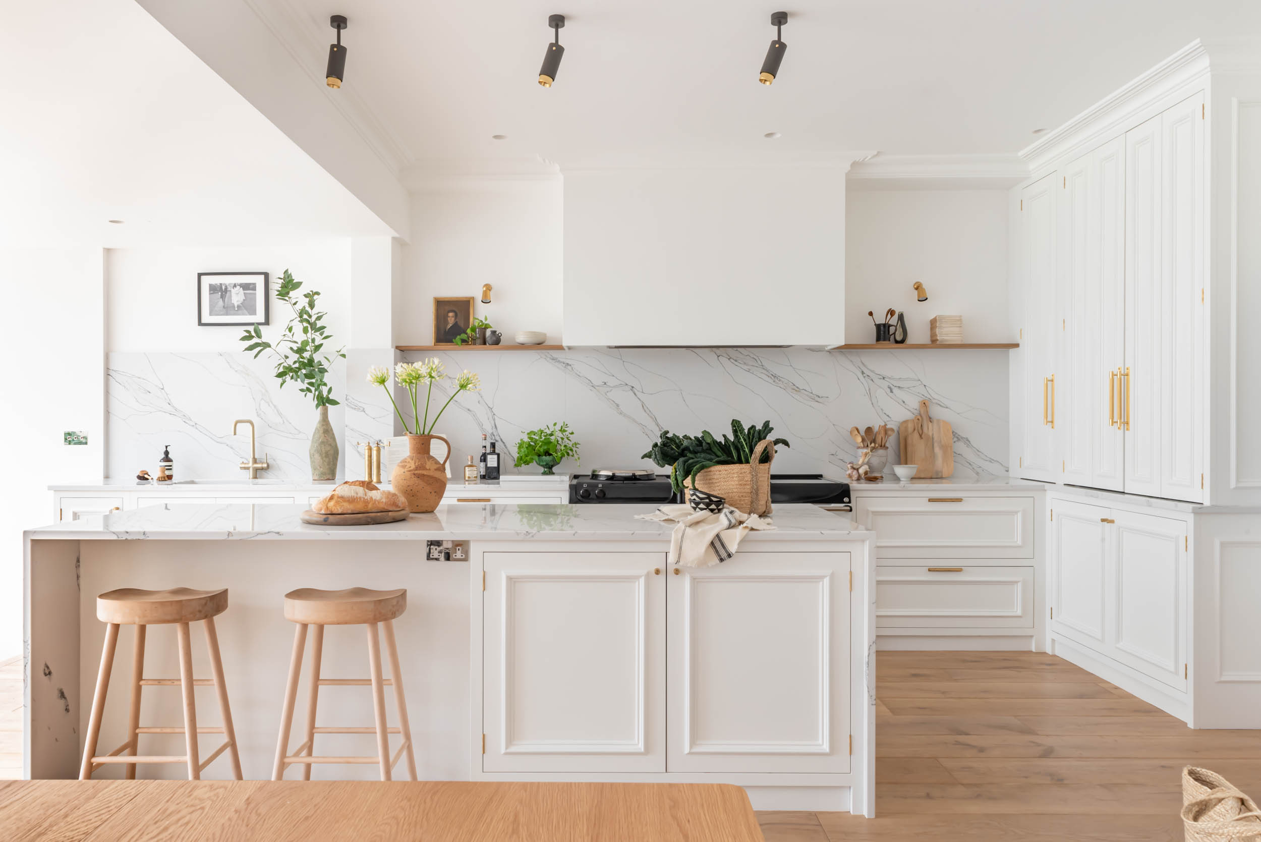 The London Townhouse Kitchen by Shere Kitchens - beautiful kitchens handmade in Shere Guildford Surrey