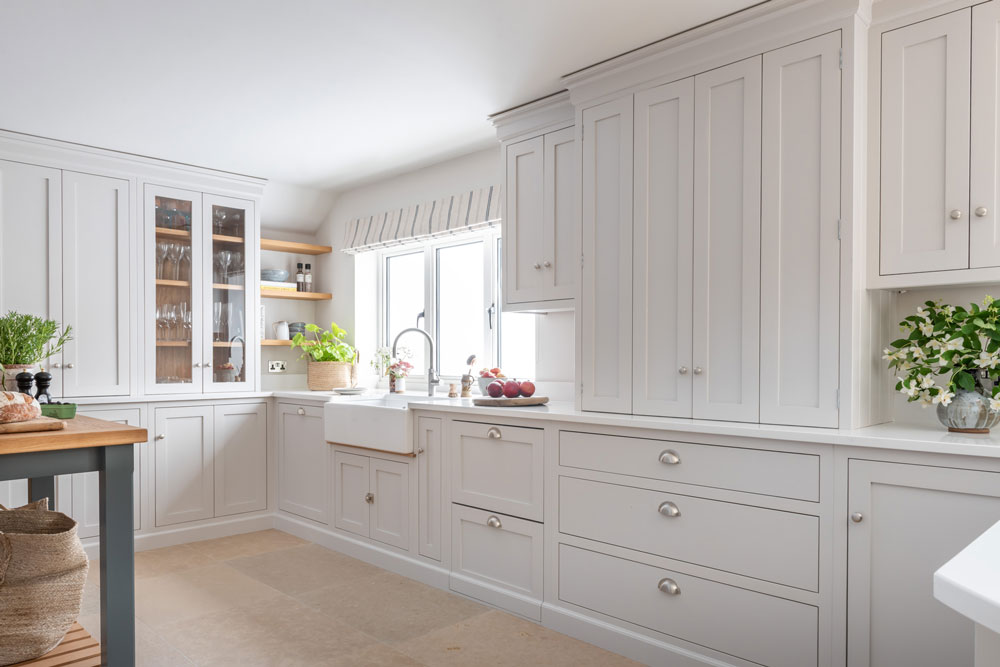 The winterfold Kitchen by Shere Kitchens - beautiful kitchens handmade in Shere Guildford Surrey