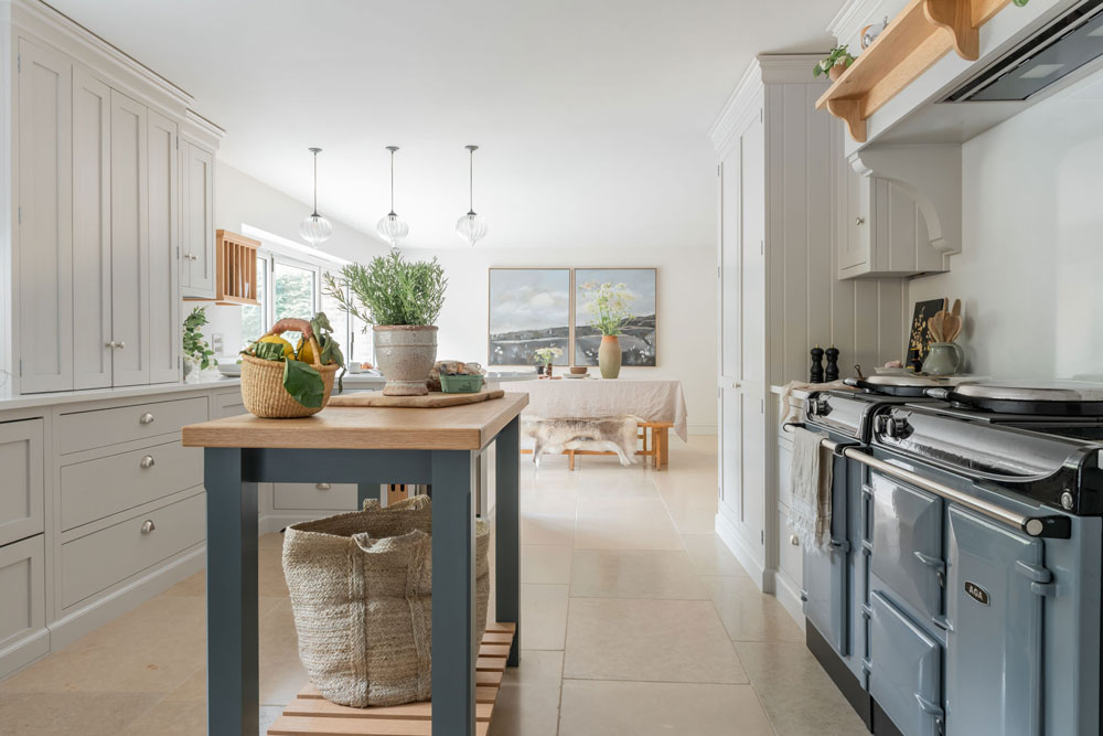 The Winterfold Kitchen | Shere Kitchens - beautiful kitchens handmade ...