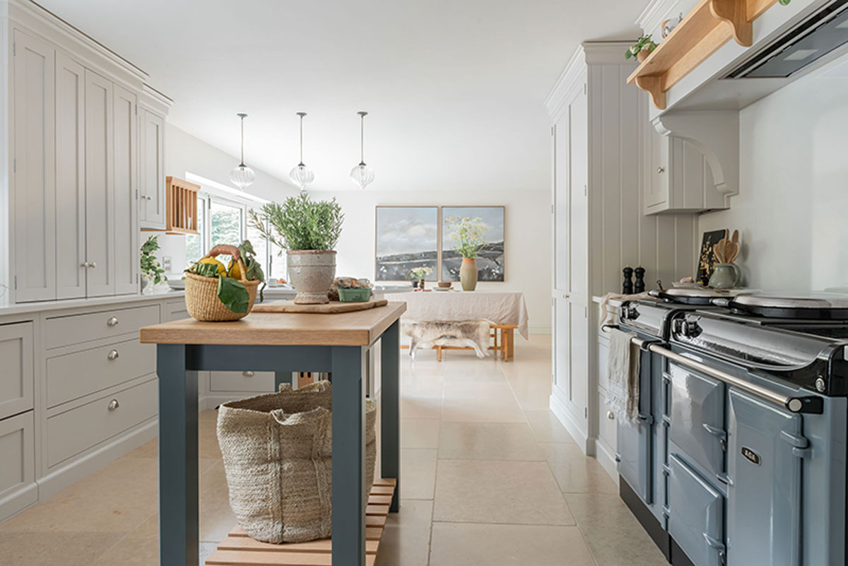 Bespoke kitchen furniture design for Winterfold Guildford kitchen